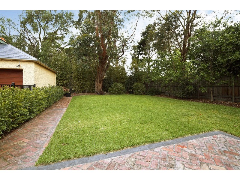 76 Asling Street, Brighton VIC 3186