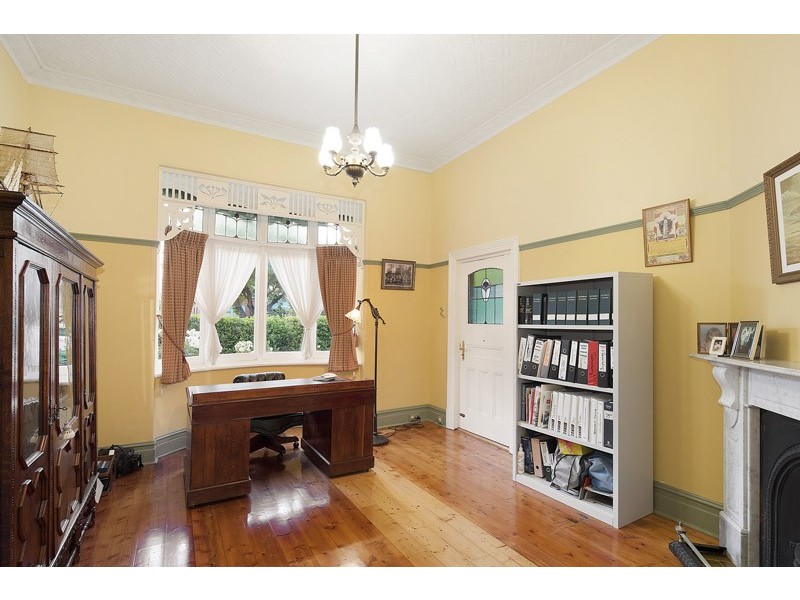 76 Asling Street, Brighton VIC 3186