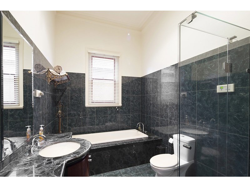 76 Asling Street, Brighton VIC 3186