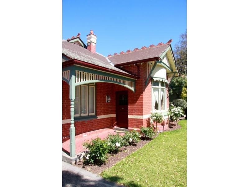 76 Asling Street, Brighton VIC 3186
