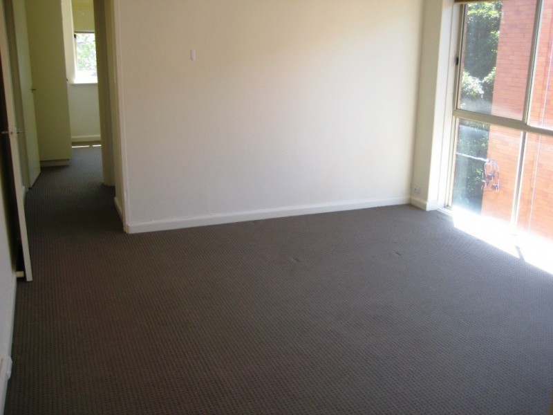 8/16 Westbury Grove, St Kilda East VIC 3183