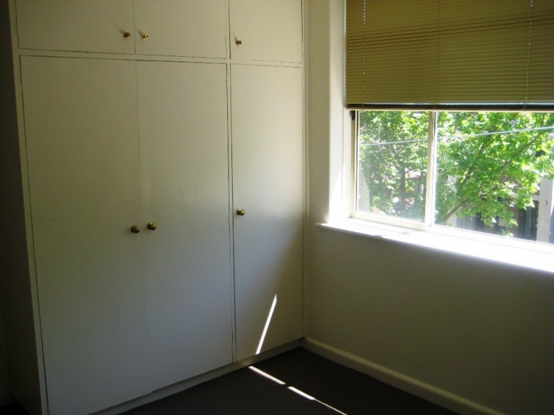 8/16 Westbury Grove, St Kilda East VIC 3183