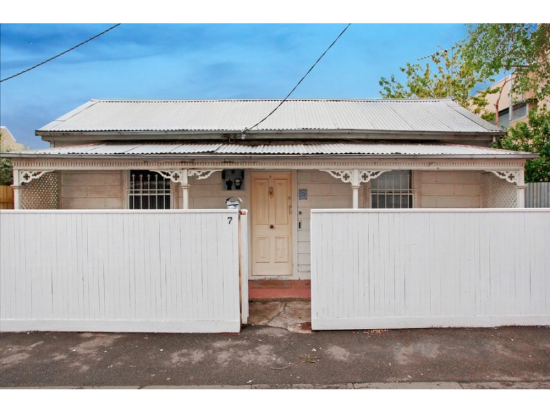 7 Neptune Street, St Kilda VIC 3182