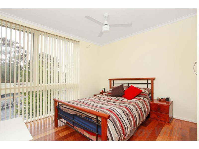 11/18 Barkly Street, St Kilda VIC 3182