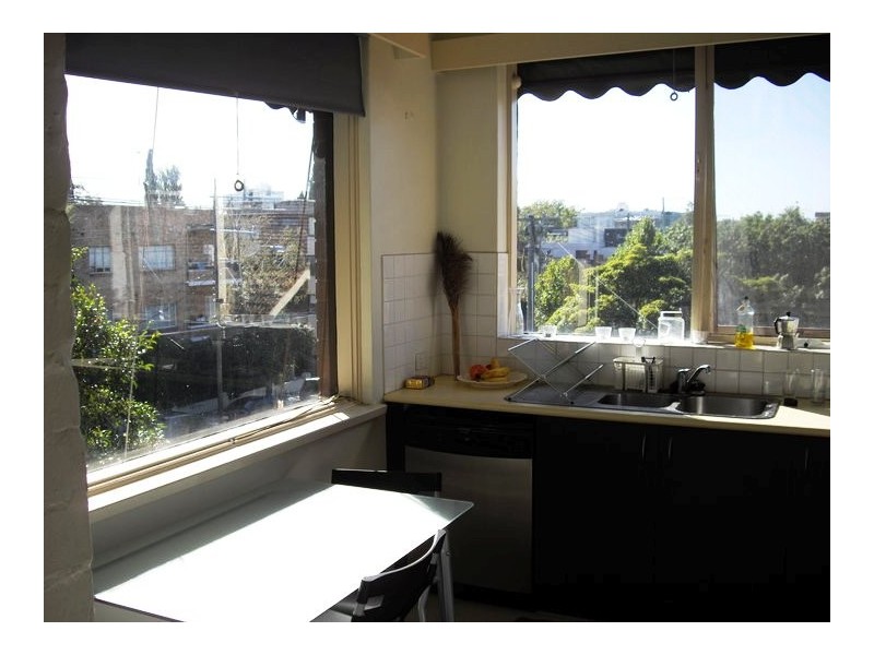 10/22 Mitford Street, St Kilda VIC 3182