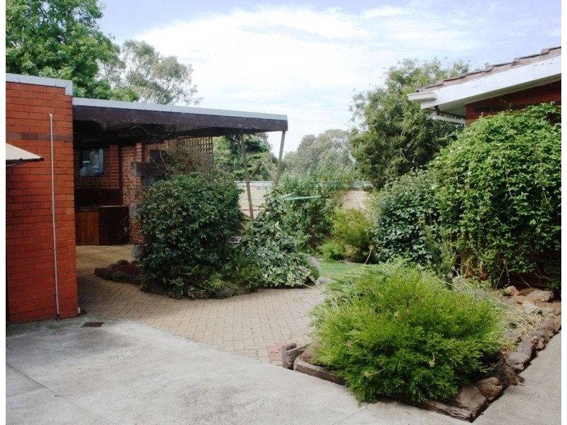 6 Arndt Road, Pascoe Vale VIC 3044