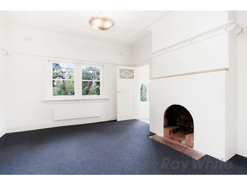 4/12 Wimbledon Avenue, Elwood VIC 3184