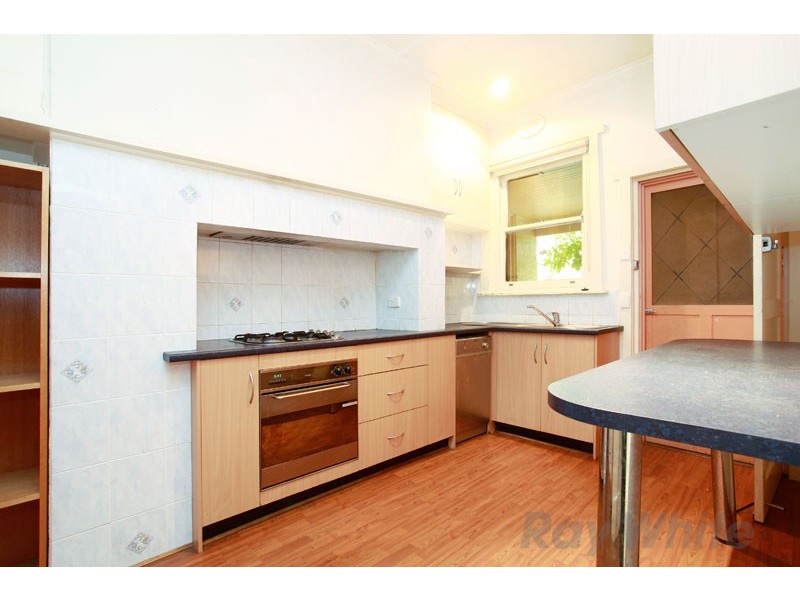 4/12 Wimbledon Avenue, Elwood VIC 3184