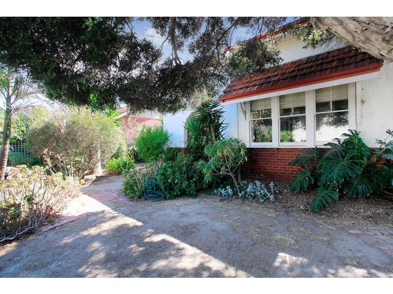 6 Foster Street, St Kilda VIC 3182