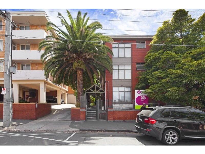4/82 Grey St, St Kilda VIC 3182