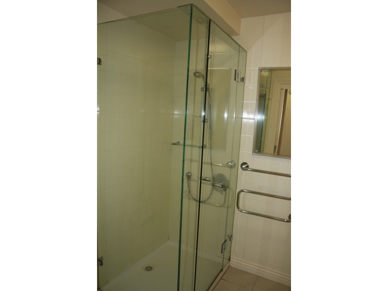 3/70 Carlisle Street, St Kilda VIC 3182