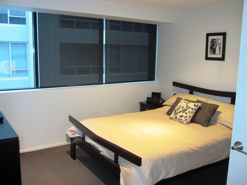 1201/83 Queens Rd, Melbourne VIC 3004