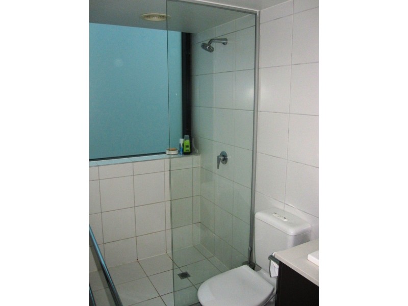 1201/83 Queens Rd, Melbourne VIC 3004