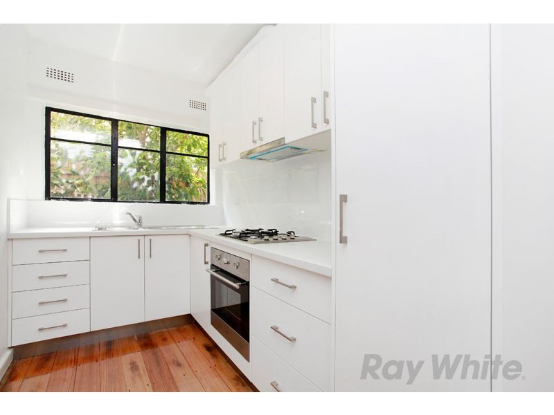 4/11 Burnett Street, St Kilda VIC 3182