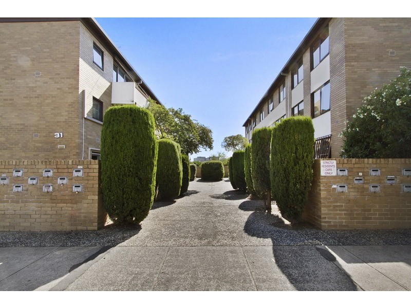 Unit 13/ 31 Upton Road, Windsor VIC 3181