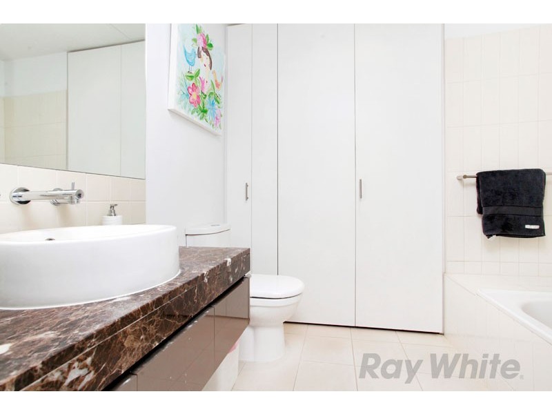 804A/57 Bay Street, Port Melbourne VIC 3207