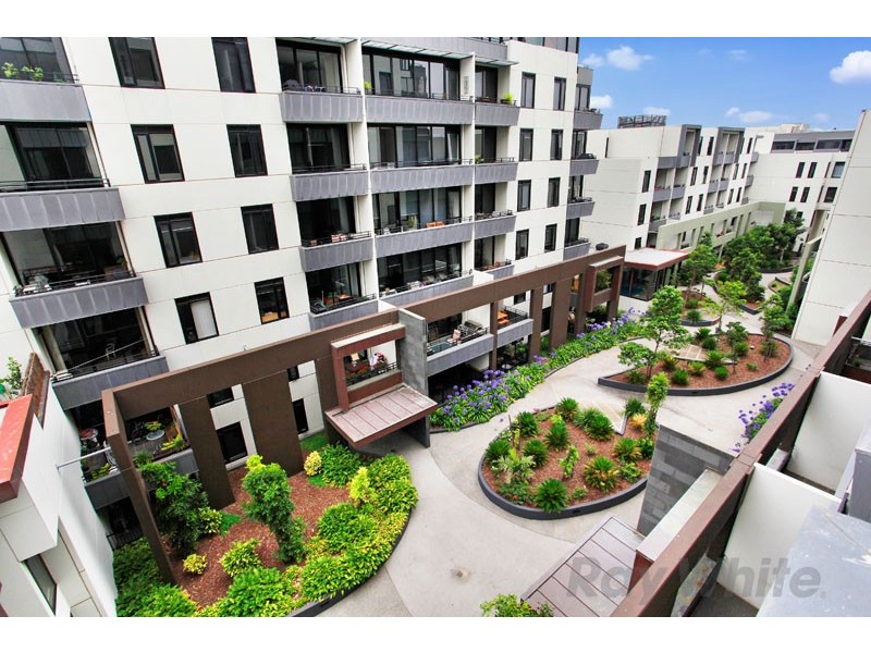 804A/57 Bay Street, Port Melbourne VIC 3207