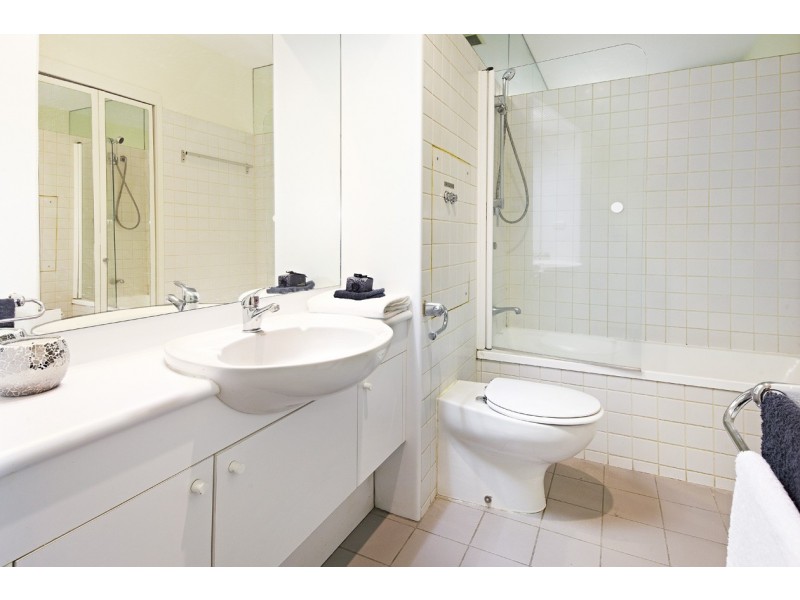10/1 St Kilda Road, St Kilda VIC 3182