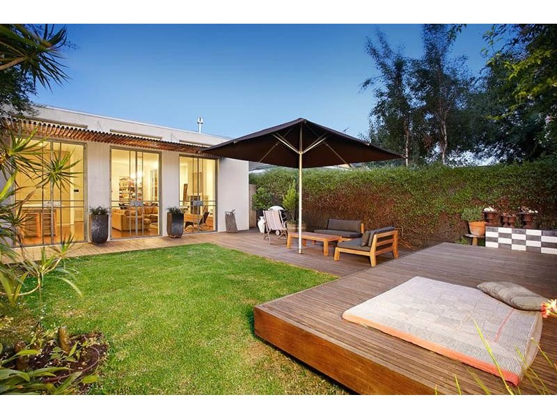 65 Spray Street, Elwood VIC 3184