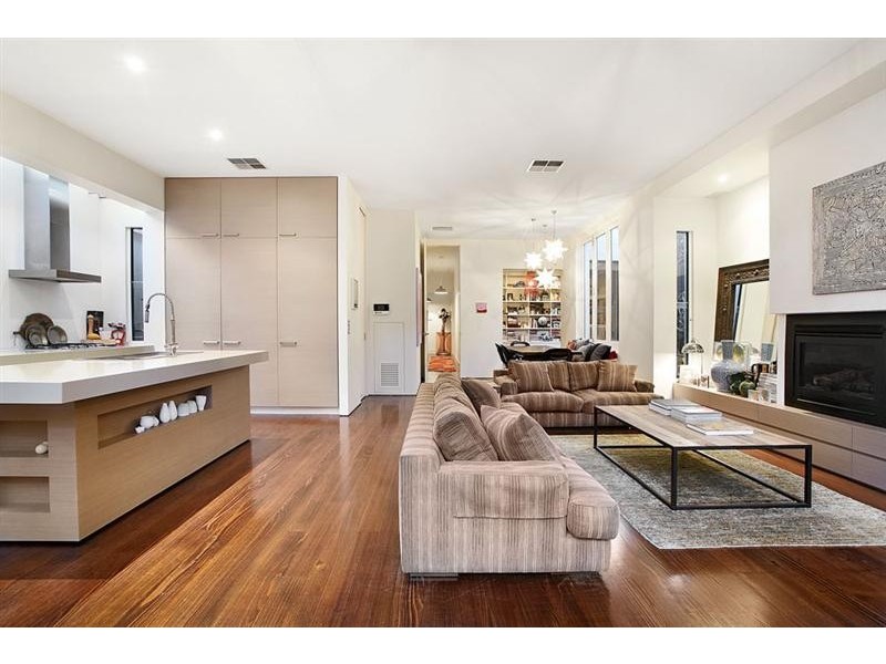 65 Spray Street, Elwood VIC 3184