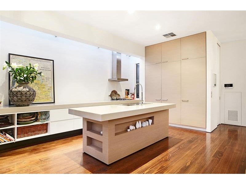 65 Spray Street, Elwood VIC 3184