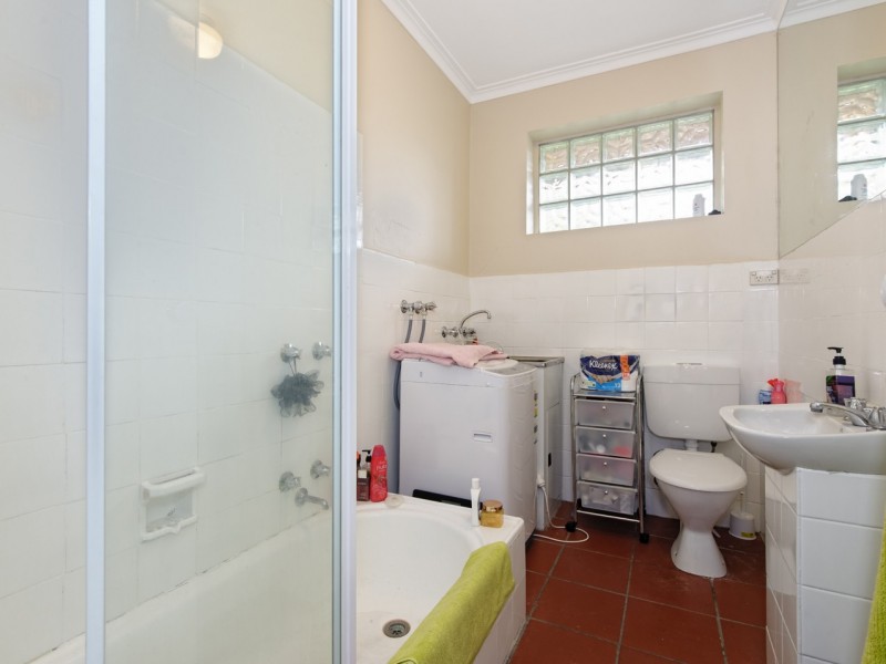 2/57 Foam Street, Elwood VIC 3184