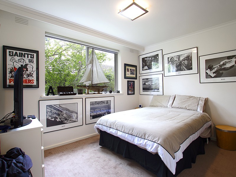 1/75 Spenser Street, St Kilda VIC 3182