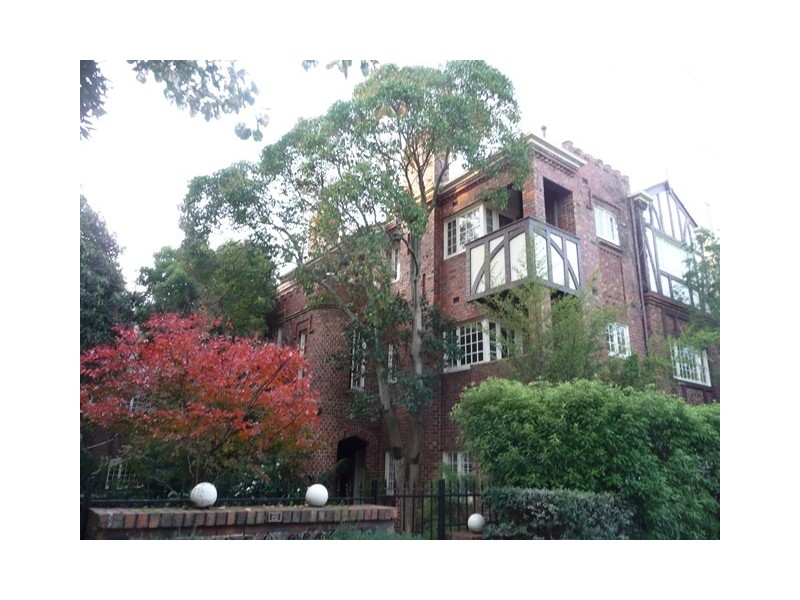 15/7 Eildon Road, St Kilda VIC 3182