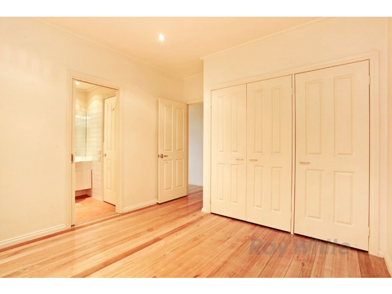 9/135 Fitzroy Street, St Kilda VIC 3182