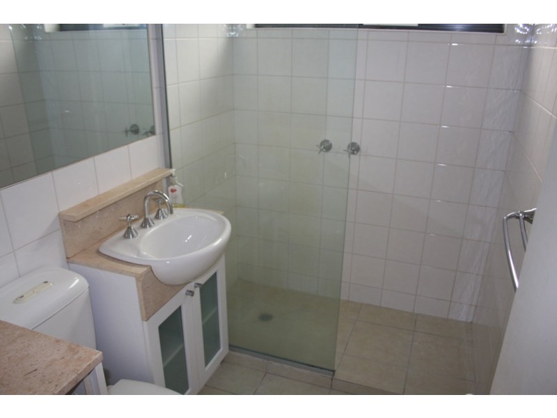 2/99 Spray Street, Elwood VIC 3184