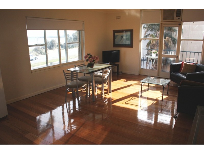 31/11 Marine Pde, St Kilda VIC 3182