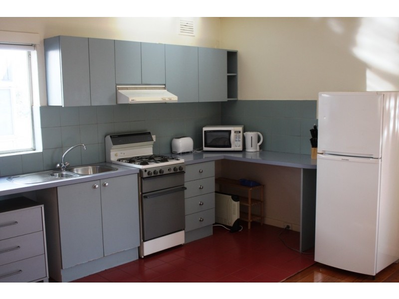 31/11 Marine Pde, St Kilda VIC 3182