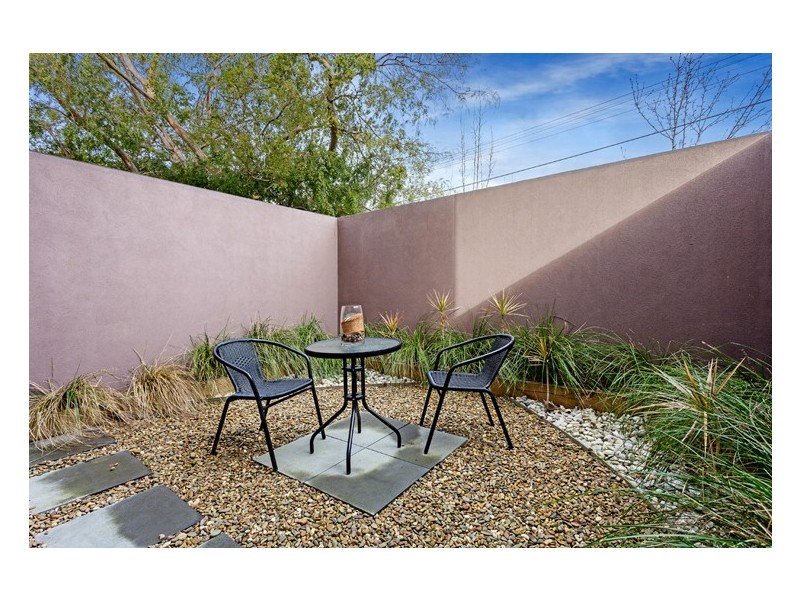1/235 Dandenong Road, Prahran VIC 3181