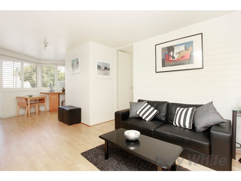 8/103 Liardet Street, Port Melbourne VIC 3207