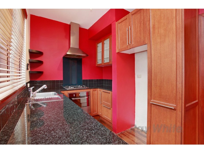 2/58A Westbury Street, St Kilda East VIC 3183