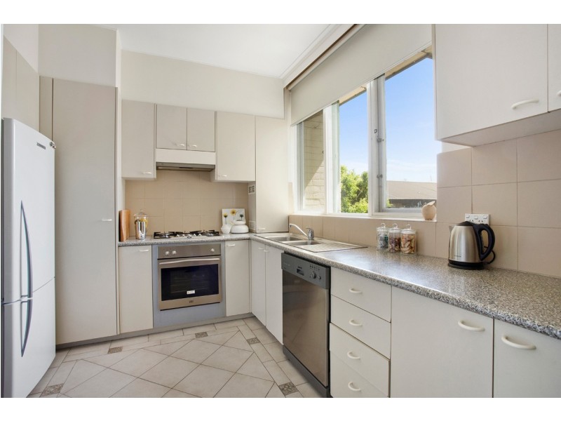 4/11 Kooyong Road, Caulfield North VIC 3161