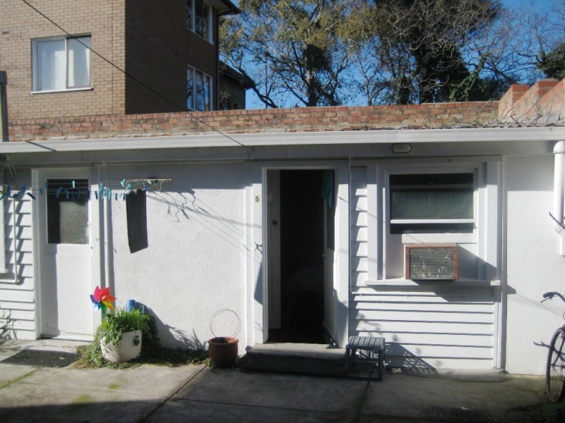 5/27-29 Gurner Street, St Kilda VIC 3182