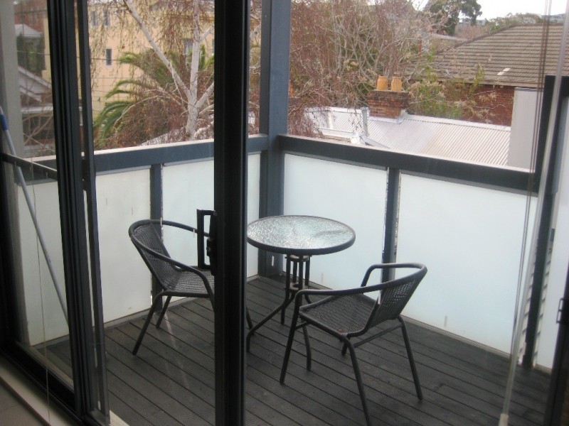 4/45 Clyde Street, St Kilda VIC 3182