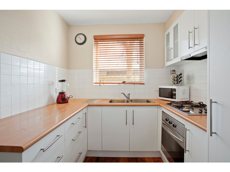 9/72-74 Carlisle Street, St Kilda VIC 3182