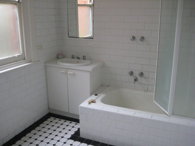 2/147 Westbury Close, St Kilda East VIC 3183