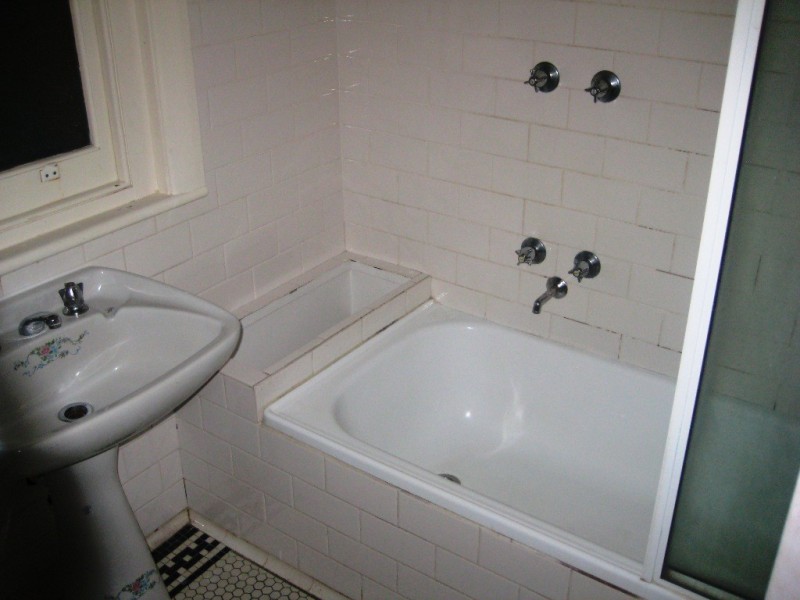 1/147 Westbury Close, St Kilda East VIC 3183