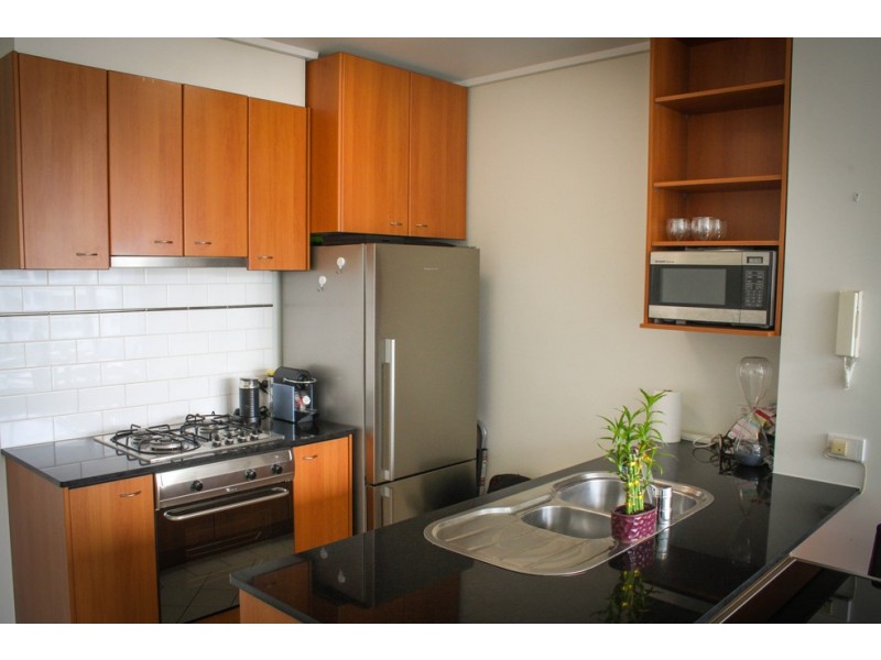 1012/28 Bank Street, South Melbourne VIC 3205