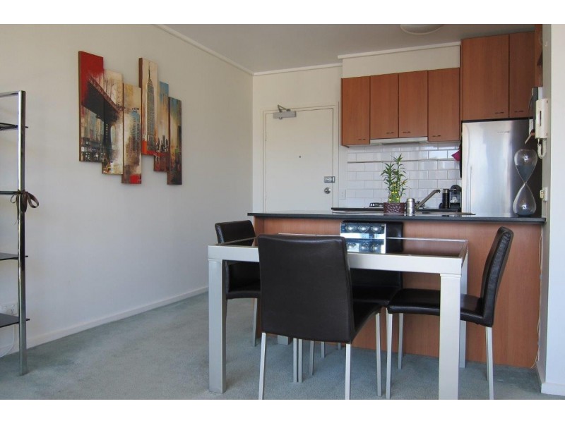 1012/28 Bank Street, South Melbourne VIC 3205