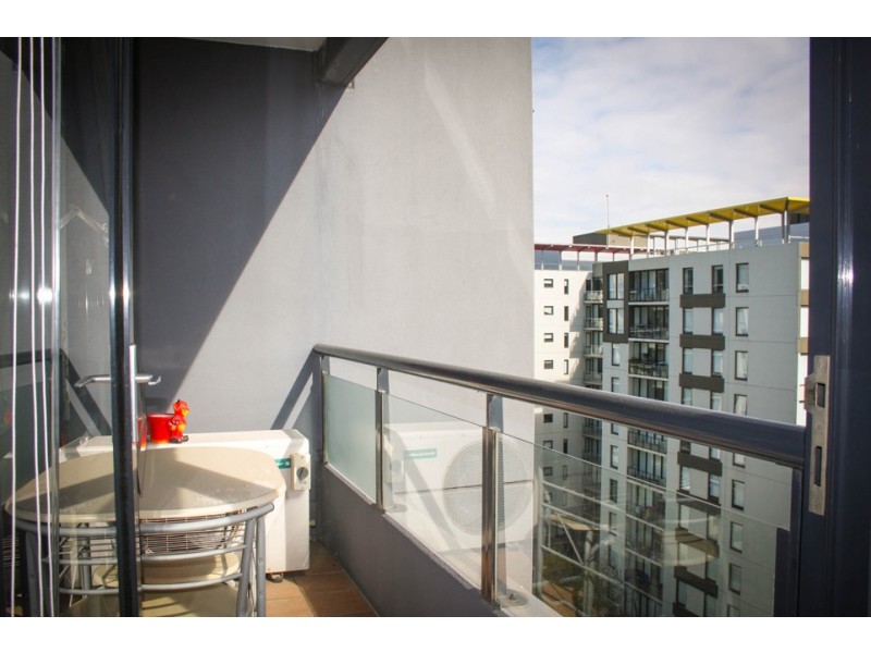 1012/28 Bank Street, South Melbourne VIC 3205