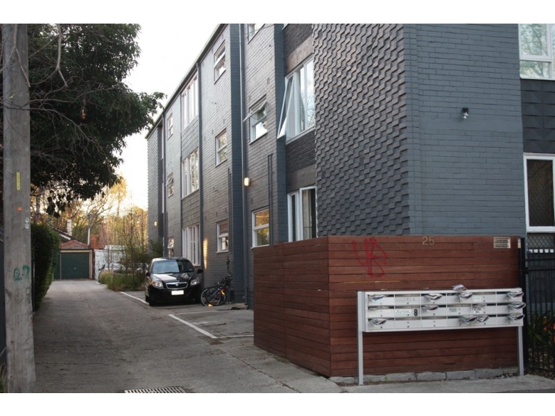 2/25 Brighton Road, St Kilda VIC 3182