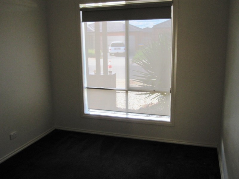 1 Arthur Cl, Truganina VIC 3029