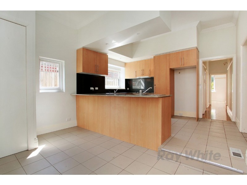 17 Furneaux Grove, St Kilda East VIC 3183