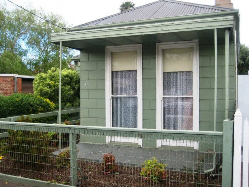 37 Evelyn Street, St Kilda East VIC 3183
