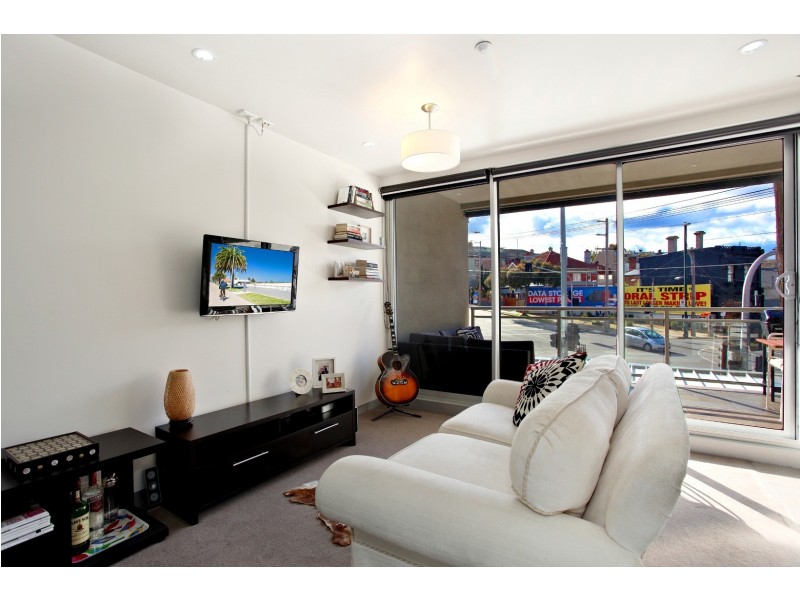 8/127 Grey Street, St Kilda VIC 3182