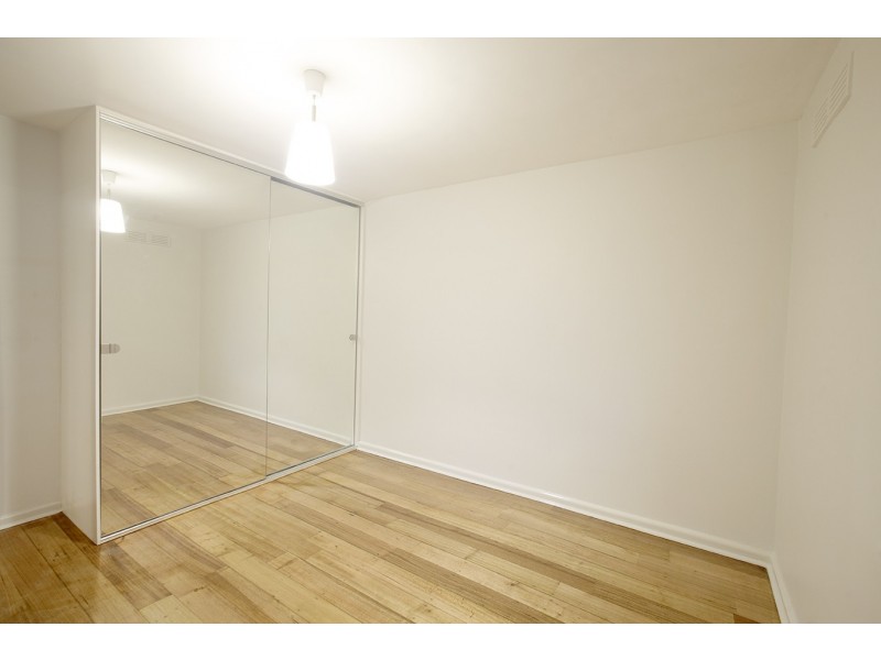 5/72-74 Carlisle Street, St Kilda VIC 3182